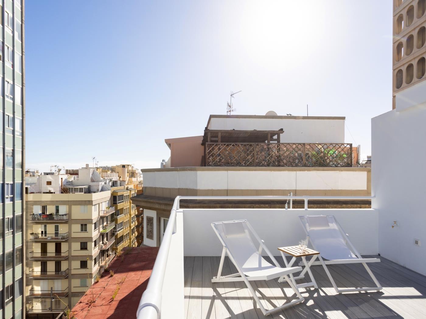 Chayofa Suites, espectacular ático con terraza en Santa Cruz de Tenerife